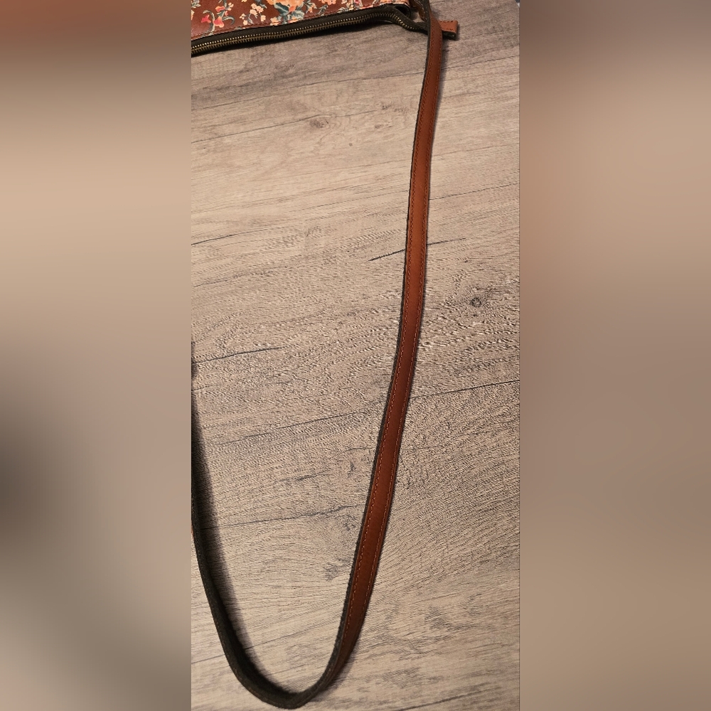 Patricia Nash Leather Aveley Crossbody - Picture 10 of 10